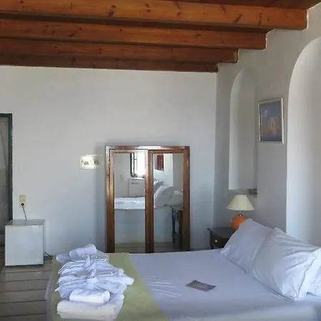 Santorini 3*