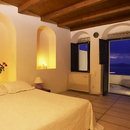 Santorini Hotel 3*