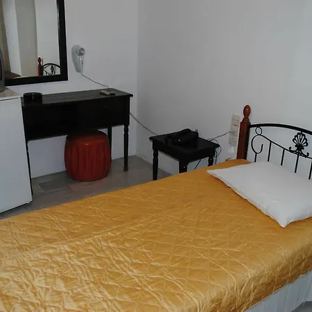 Santorini 3*